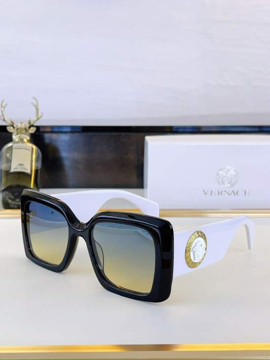 Picture of Versace Sunglasses _SKUfw80049537fw